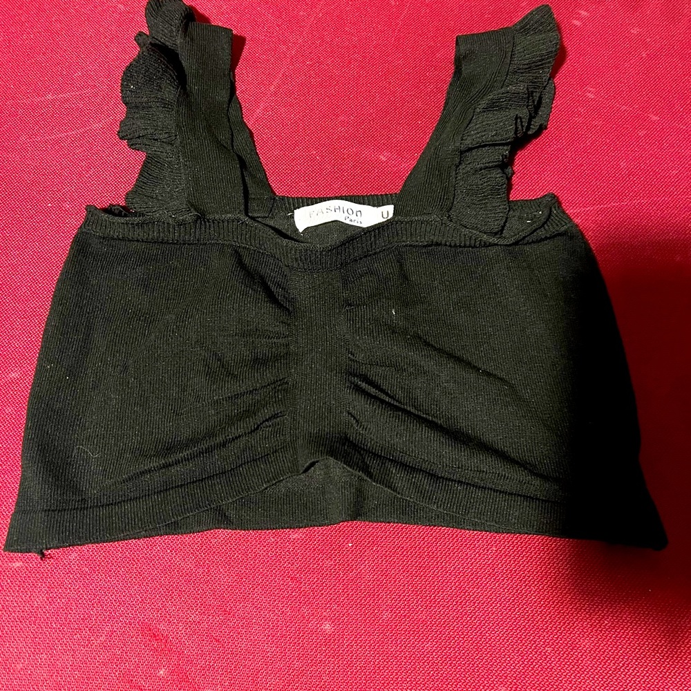 Black crop top size M